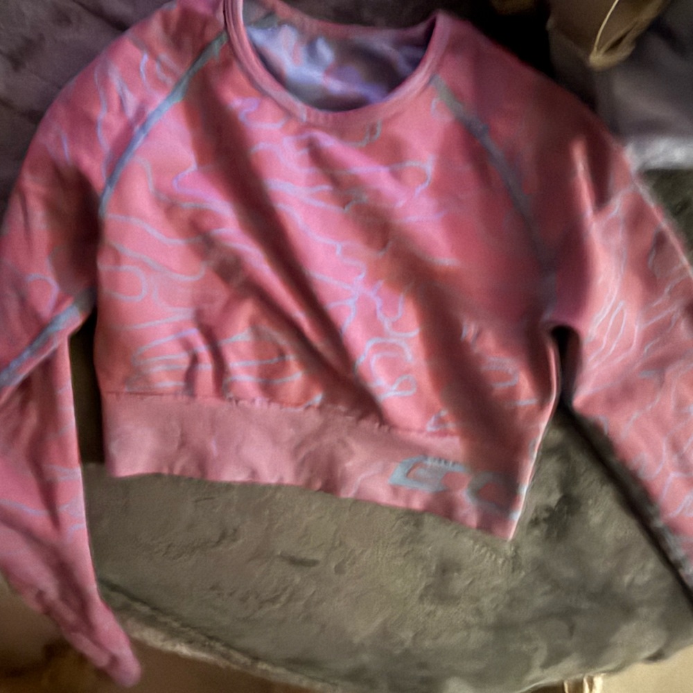 Echt sports top new